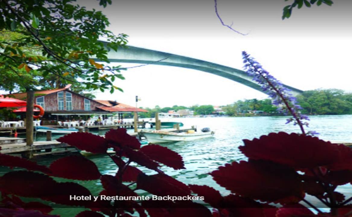 Hotel Y Restaurante Backpackers Rio Dulce Town Exterior foto